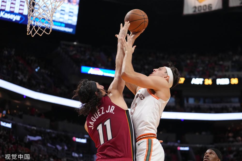 连续给出关键比赛，马竞依靠“梅西保镖”的蜕变重新崛起.